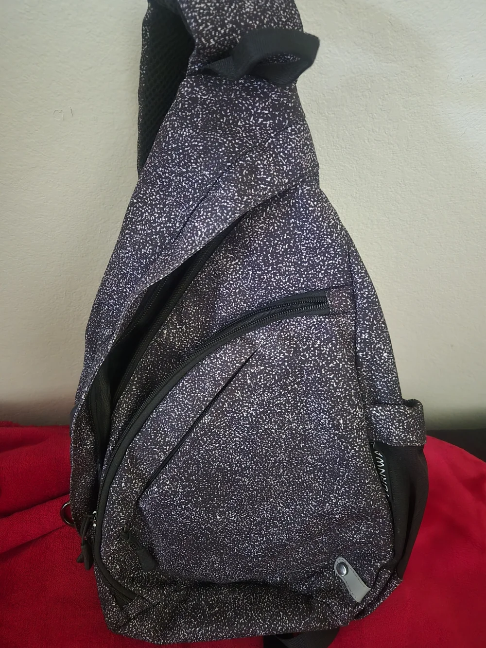 Black Speckled Sling Bag - Casual Carry